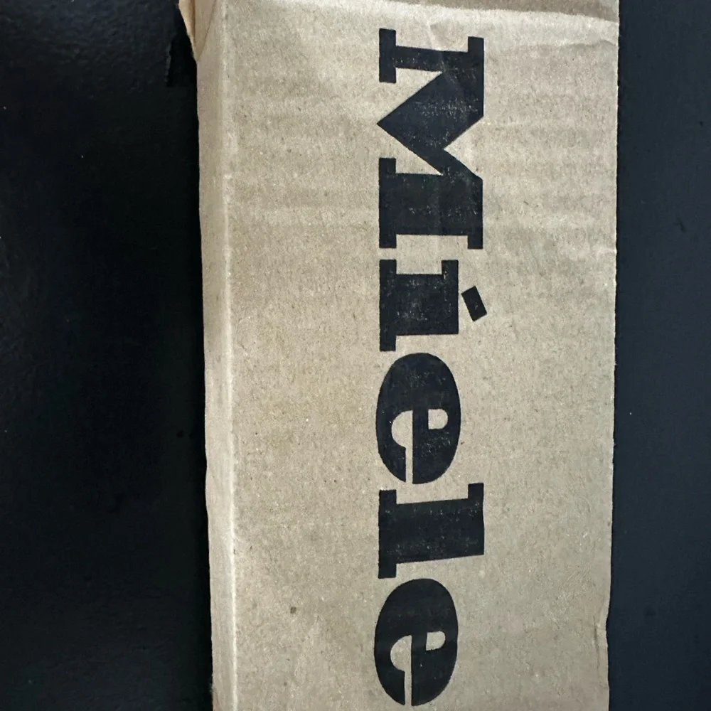 MIELE REFRIGERATOR HANDLE 22” No. 5224.